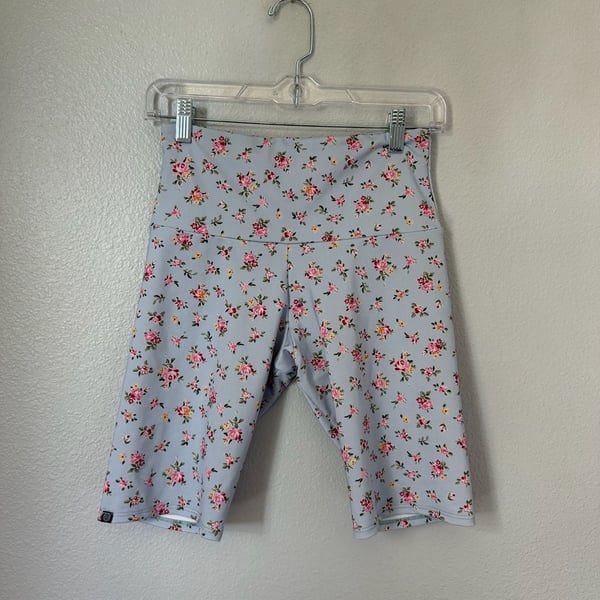 Onzie Bike Shorts Size S/M Floral Athletic Biker