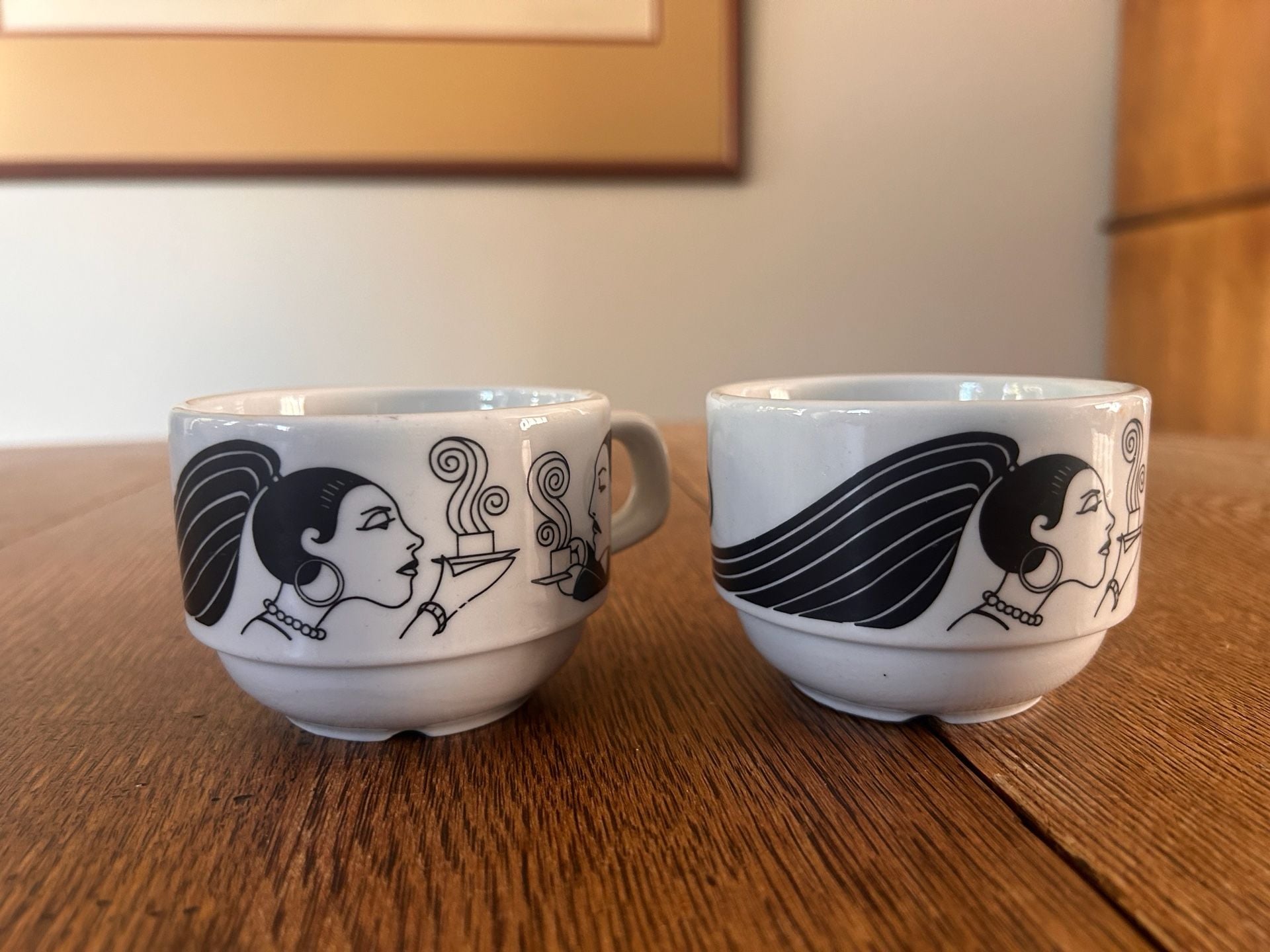 Vintage Art Deco Style Espresso Demitasse Cups Black White Cafe Scene Set of 2 4