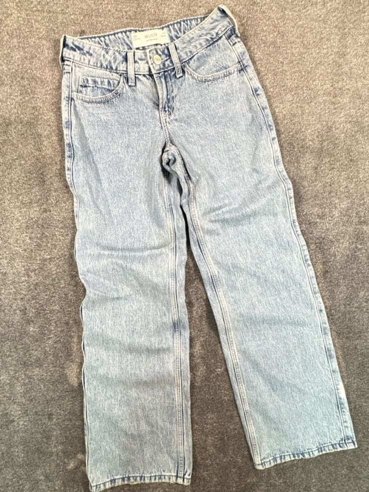 Hollister Low-Rise Baggy Jeans Size 000R Light Wash Denim 2