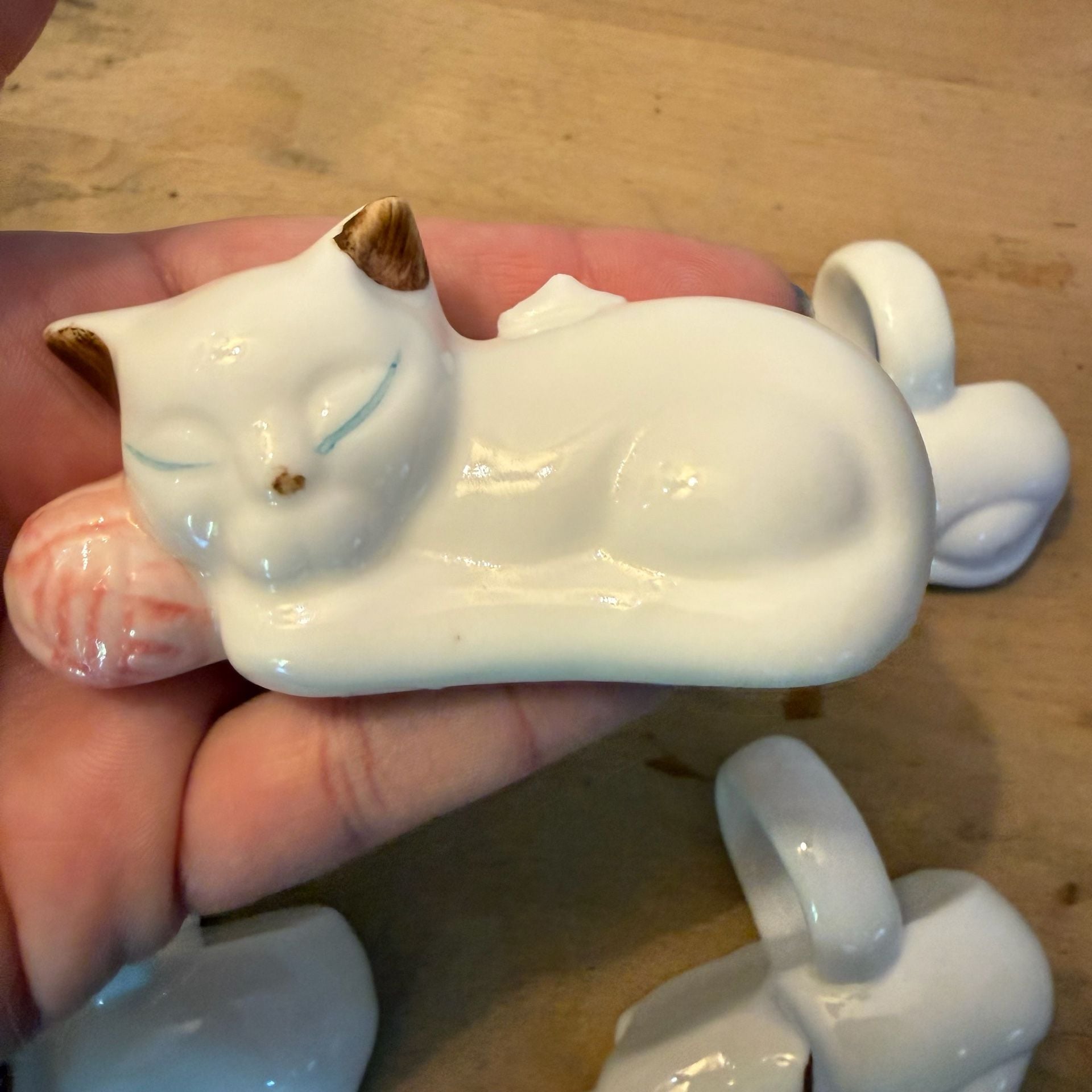 Vintage Ceramic Cat Napkin Rings Set of 4 Yarn 5