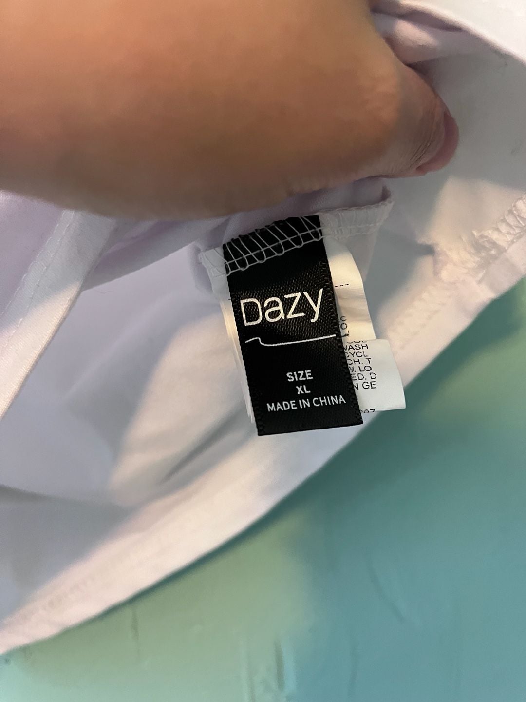 Dazy Square Neck Top Size XL White Snap Front Tee 3