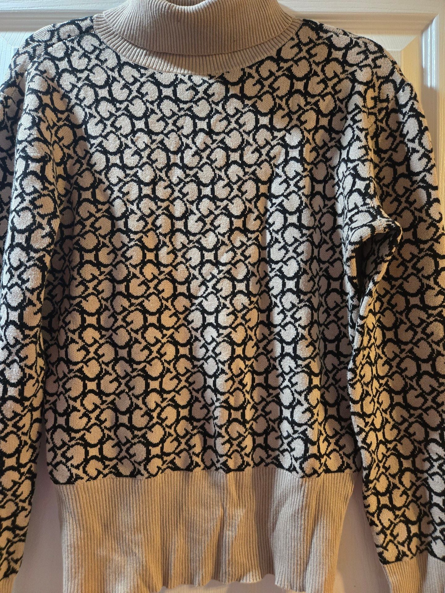 Guess Monogram Turtleneck Sweater Size XL Black Beige 3