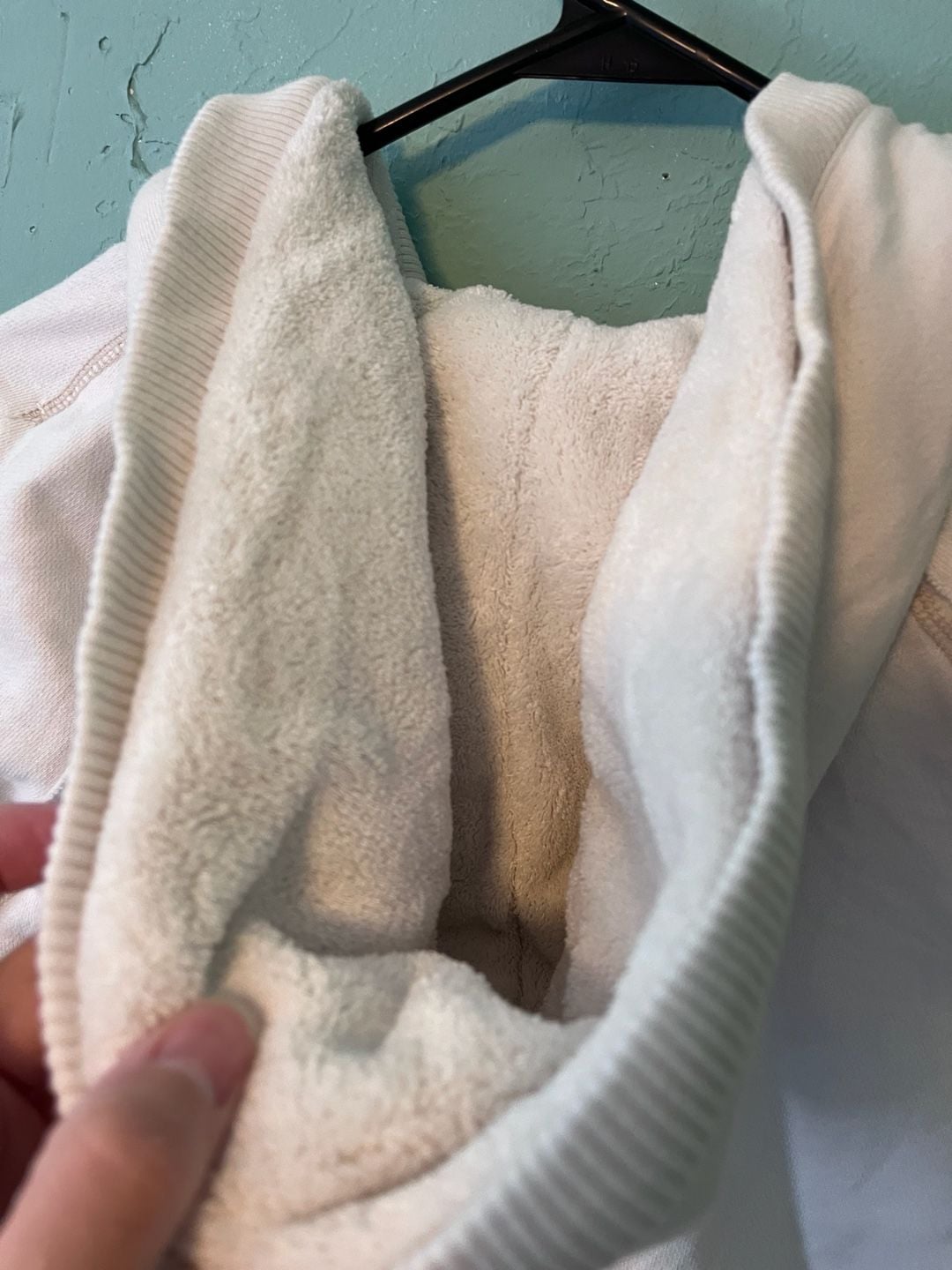 American Eagle Outfitters Hoodie Cream 19