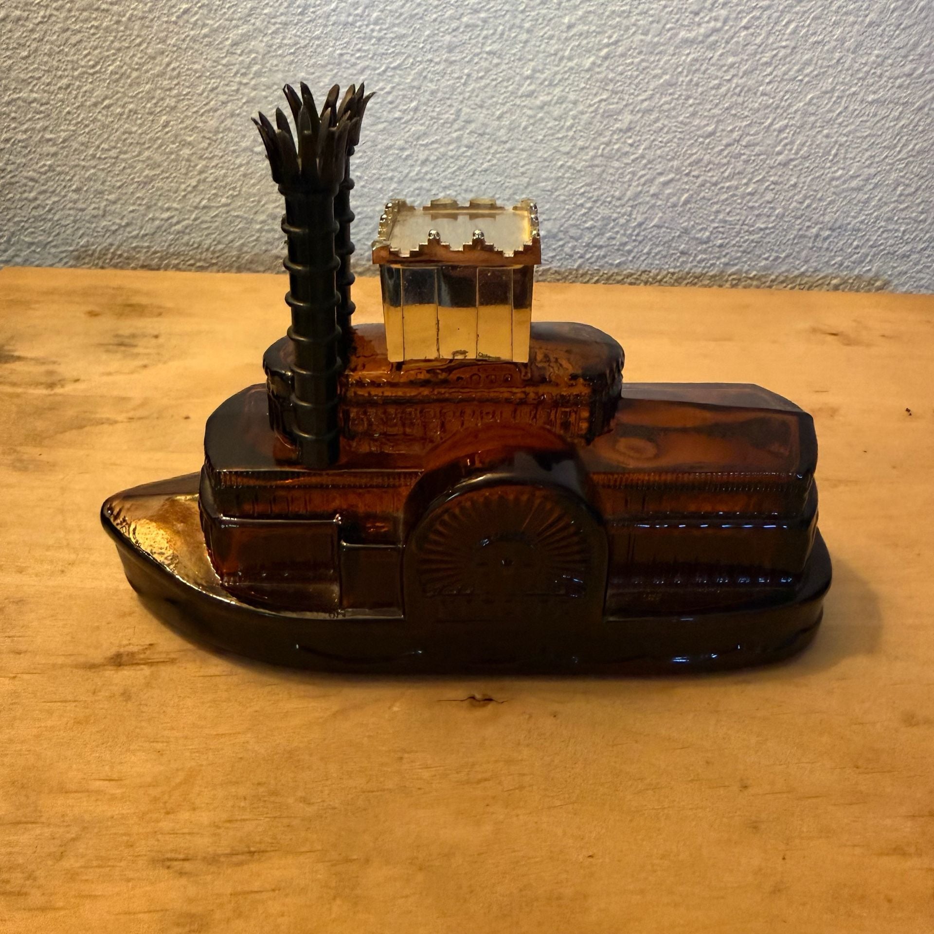 Avon Side Wheeler River Boat Wild Country 5 Fl. Oz. 1