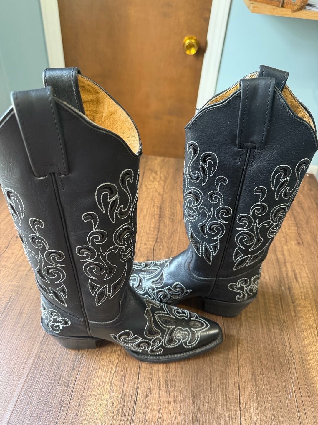 Minotauro Western Boots Size 5.5 Black Leather Embroidered Cowgirl Boots 2