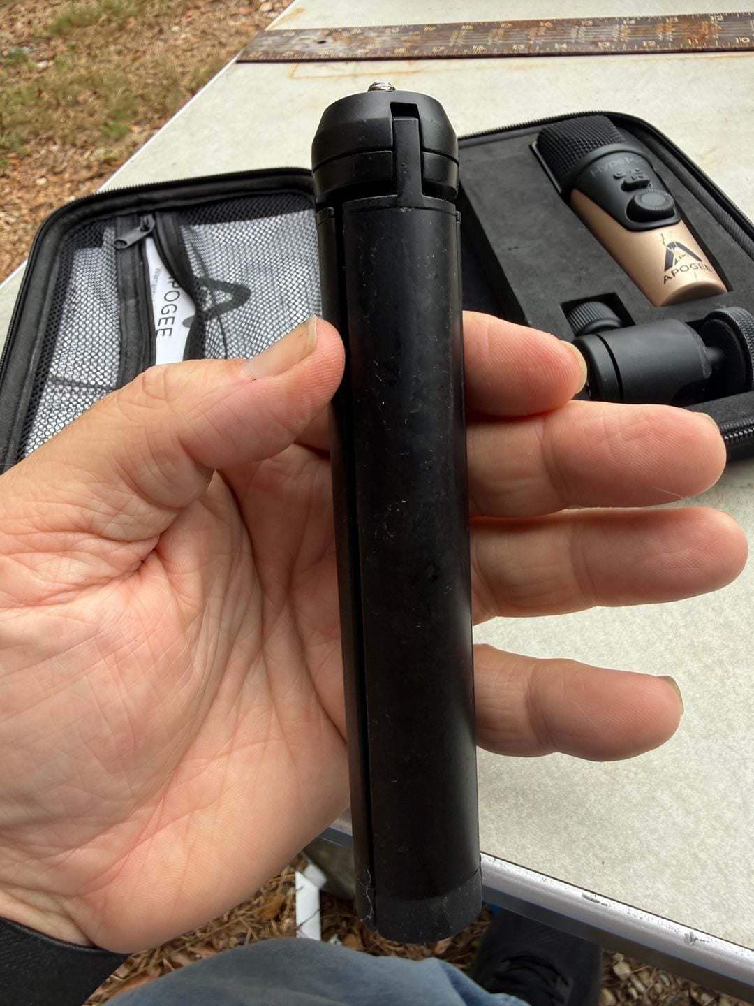 Apogee HypeMiC USB Cardioid Condenser Microphone with Case and Accessories 8