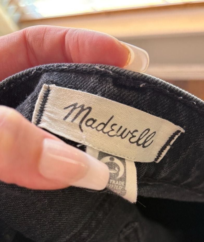 Madewell The Mid-Rise Perfect Vintage Jean Size 31 Black Denim 6