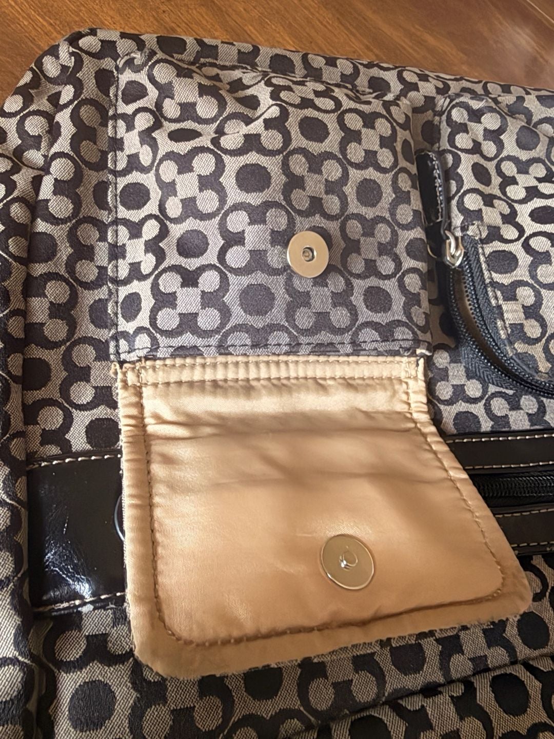 Kim Rogers Geometric Pattern Crossbody Shoulder Bag Black Beige 8