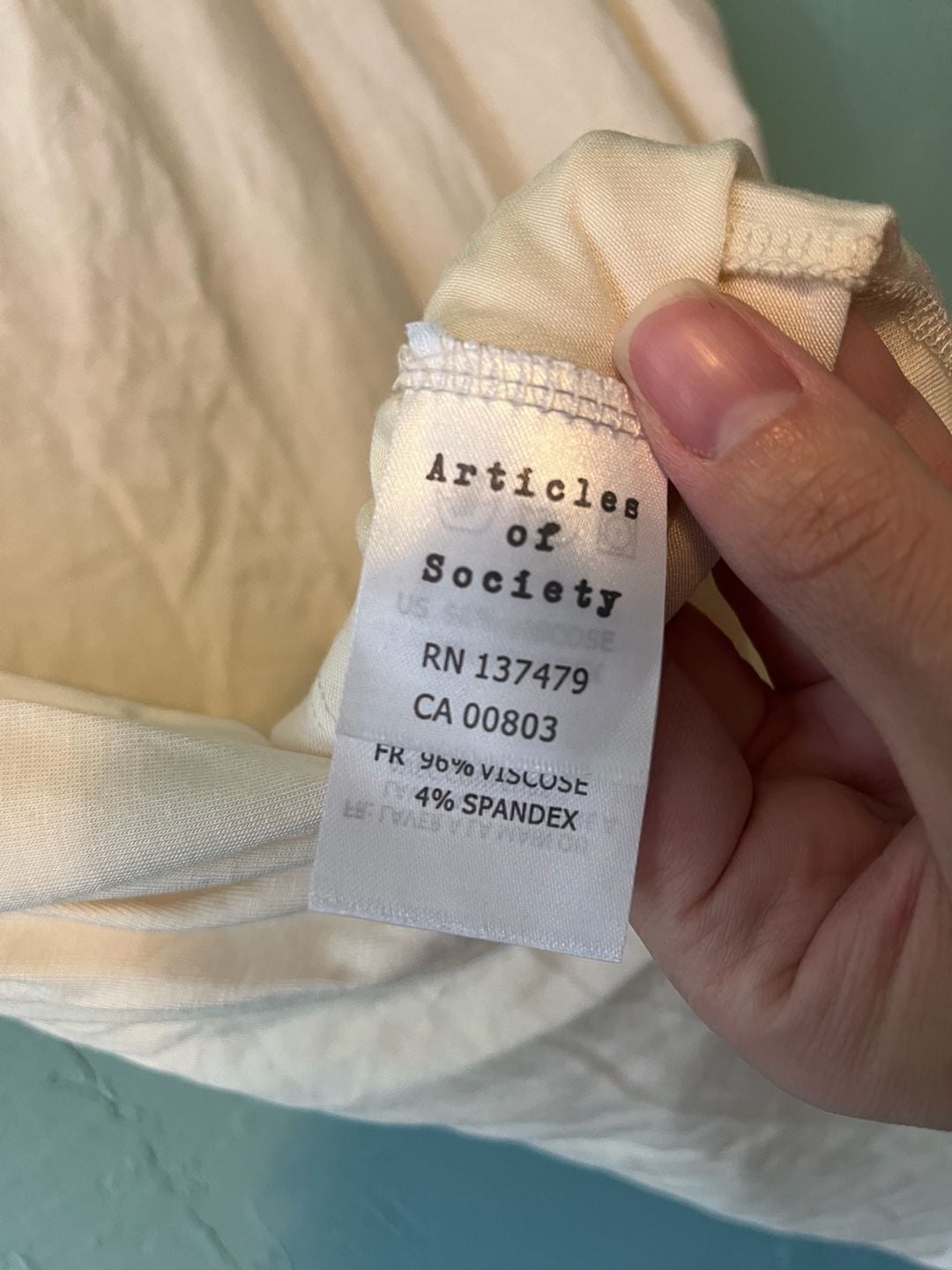 Articles of Society T-Shirt Size M cream off White Scoop Neck 6