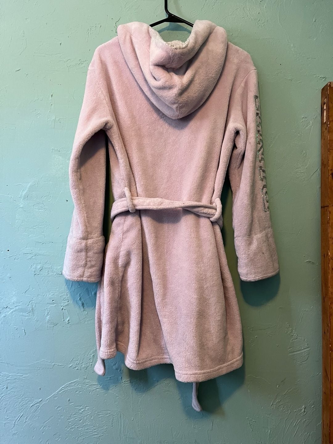 Victoria's Secret Pink Sequin Logo Robe 13