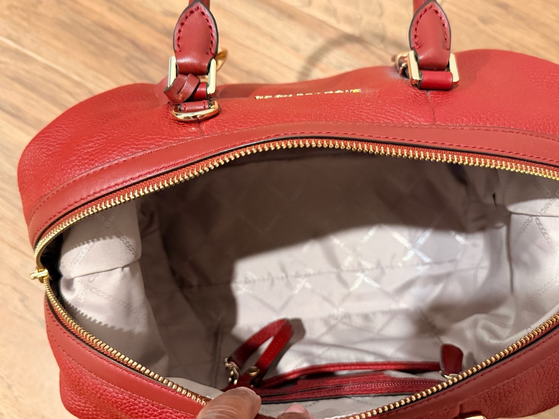 Michael Kors Bedford Legacy Pebbled Leather Duffel Satchel Red 12