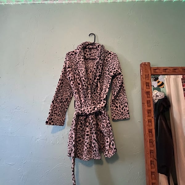 Victoria's Secret Leopard Fleece Robe Size XS/S