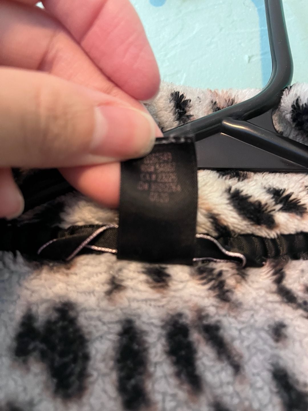 Victoria's Secret Leopard Fleece Robe Size XS/S 5
