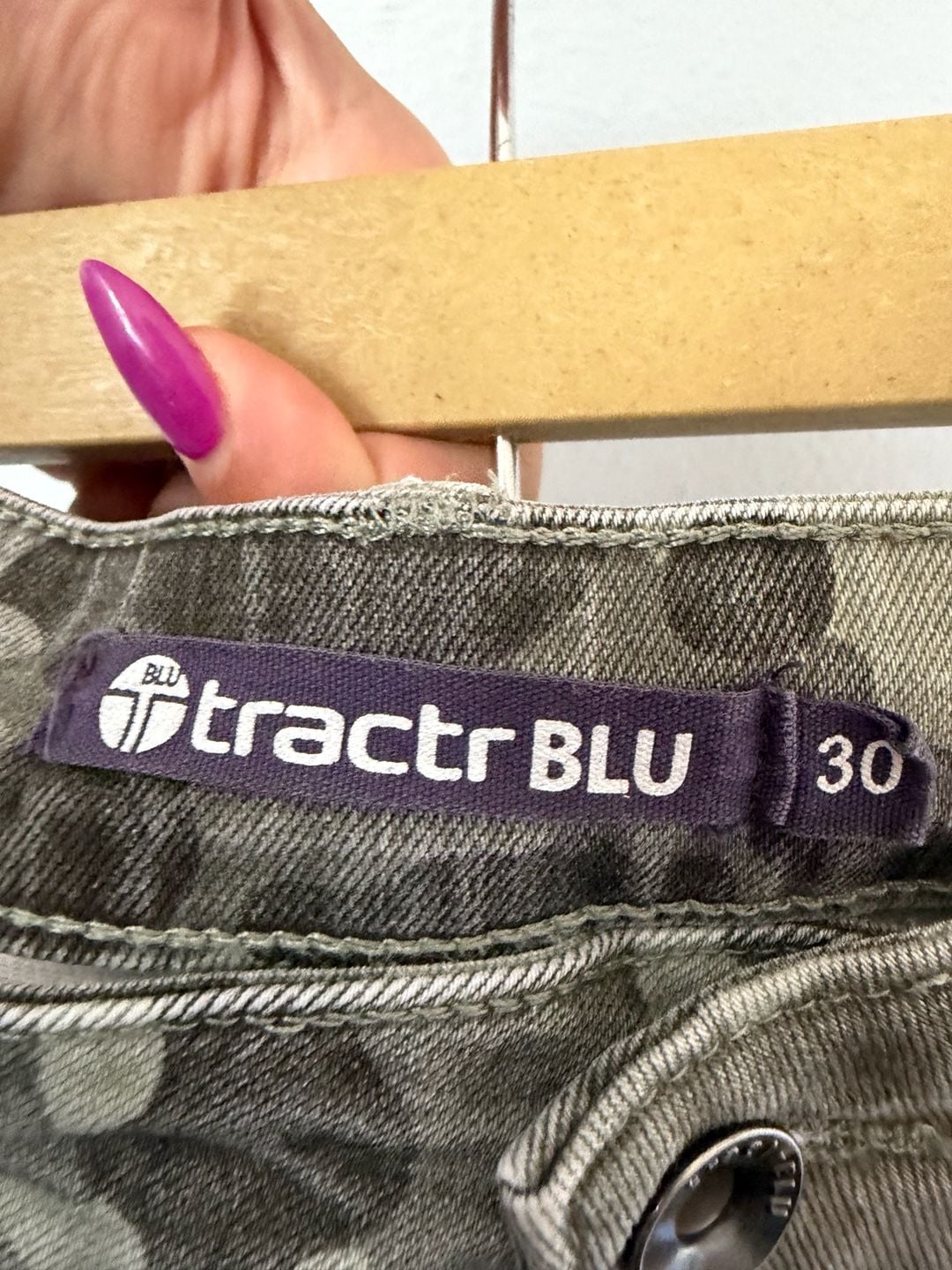 Tractr Blu Camouflage Jeans Size 30 Green Raw Hem 4