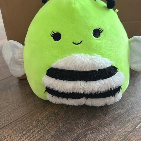 Squishmallows Sunny the Bee Blacklight Edition 8 Inch Green