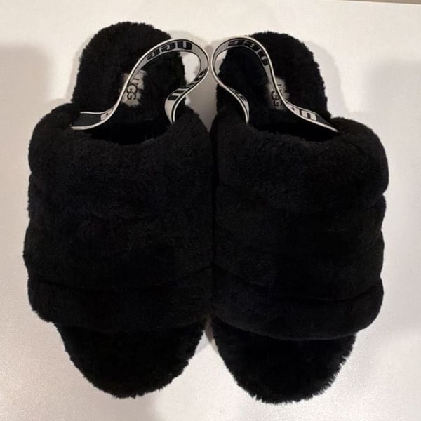 UGG Fluff Yeah Slide Size 8 Black Slippers