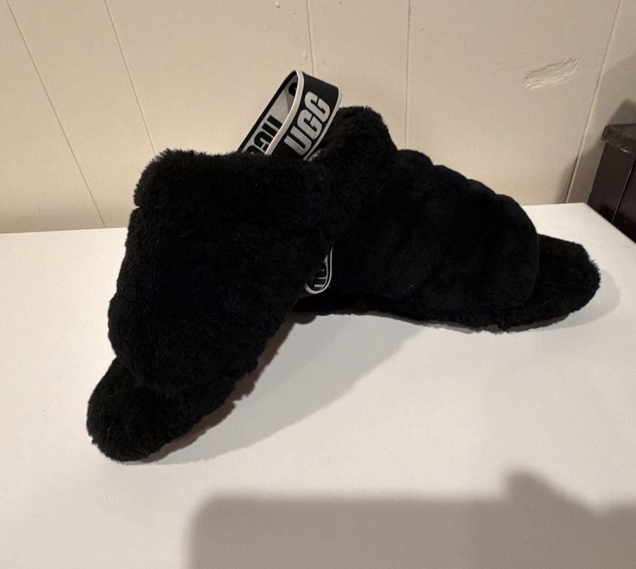 UGG Fluff Yeah Slide Size 8 Black Slippers 9