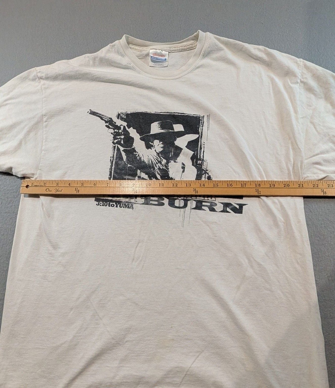 Hanes 3:10 to Yuma Movie Promo T-Shirt Size XL White This Town Is Gonna Burn 5