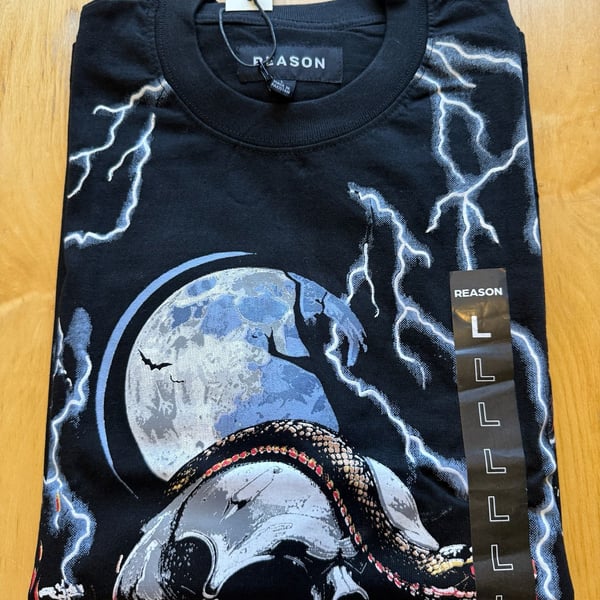 Reason T-Shirt Size L Black Skull Lightning Graphic Tee