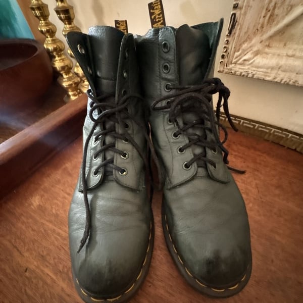 Dr. Martens 1460 8-Eye Combat Boots Green Leather