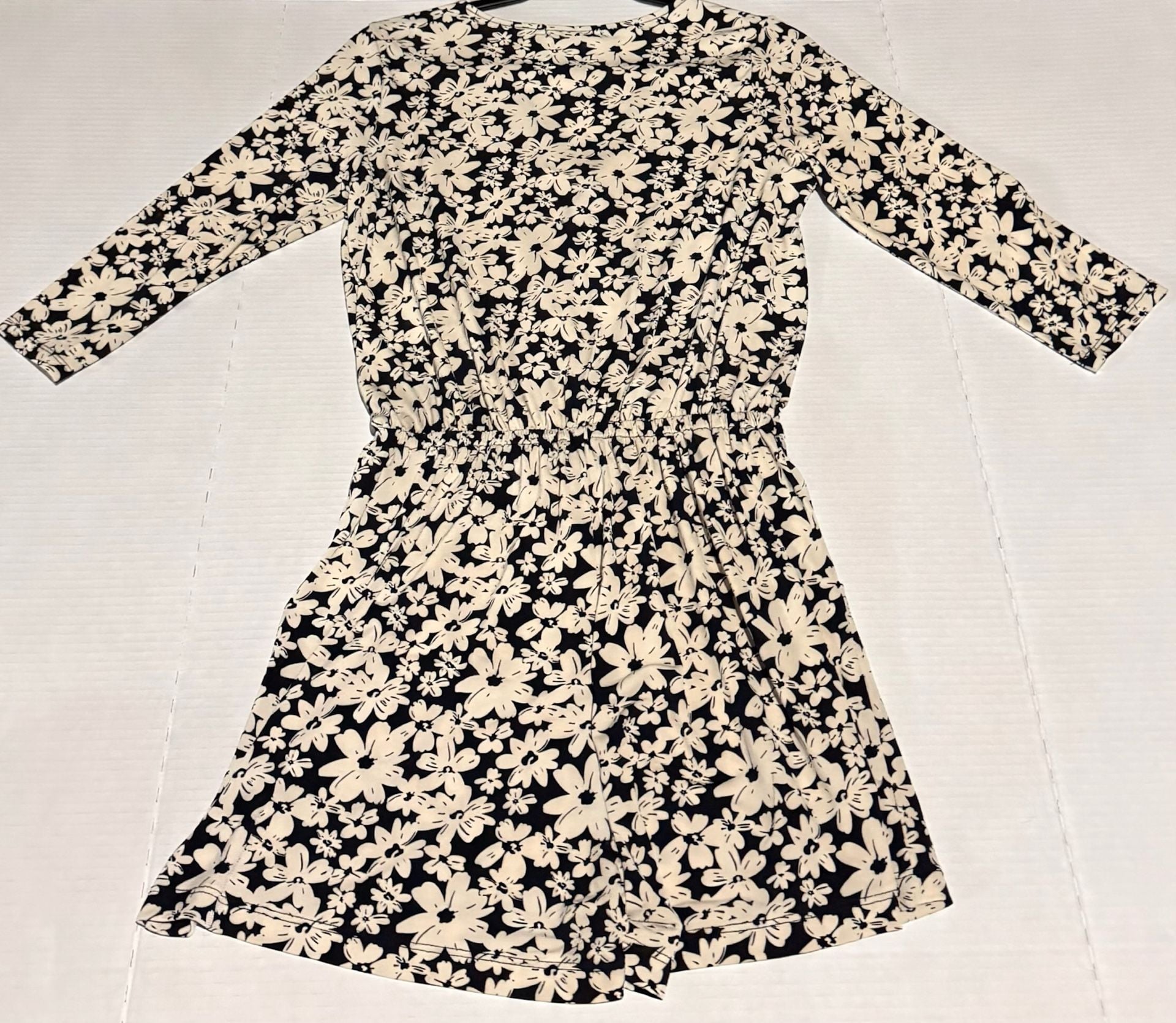 Kaileigh Keeney Knit Romper Size S Black Floral Long Sleeve 7