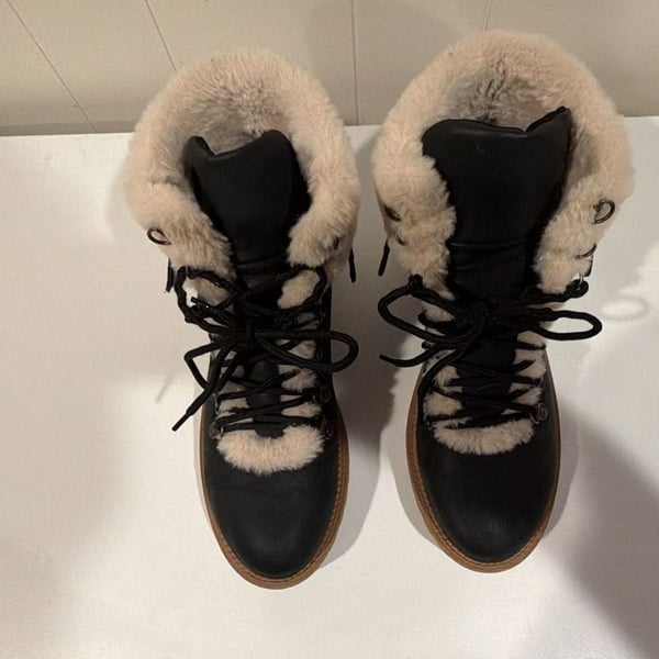 Nicole Miller Maxxy Faux Fur Boots Size 9 Black Lace-Up Winter Boot