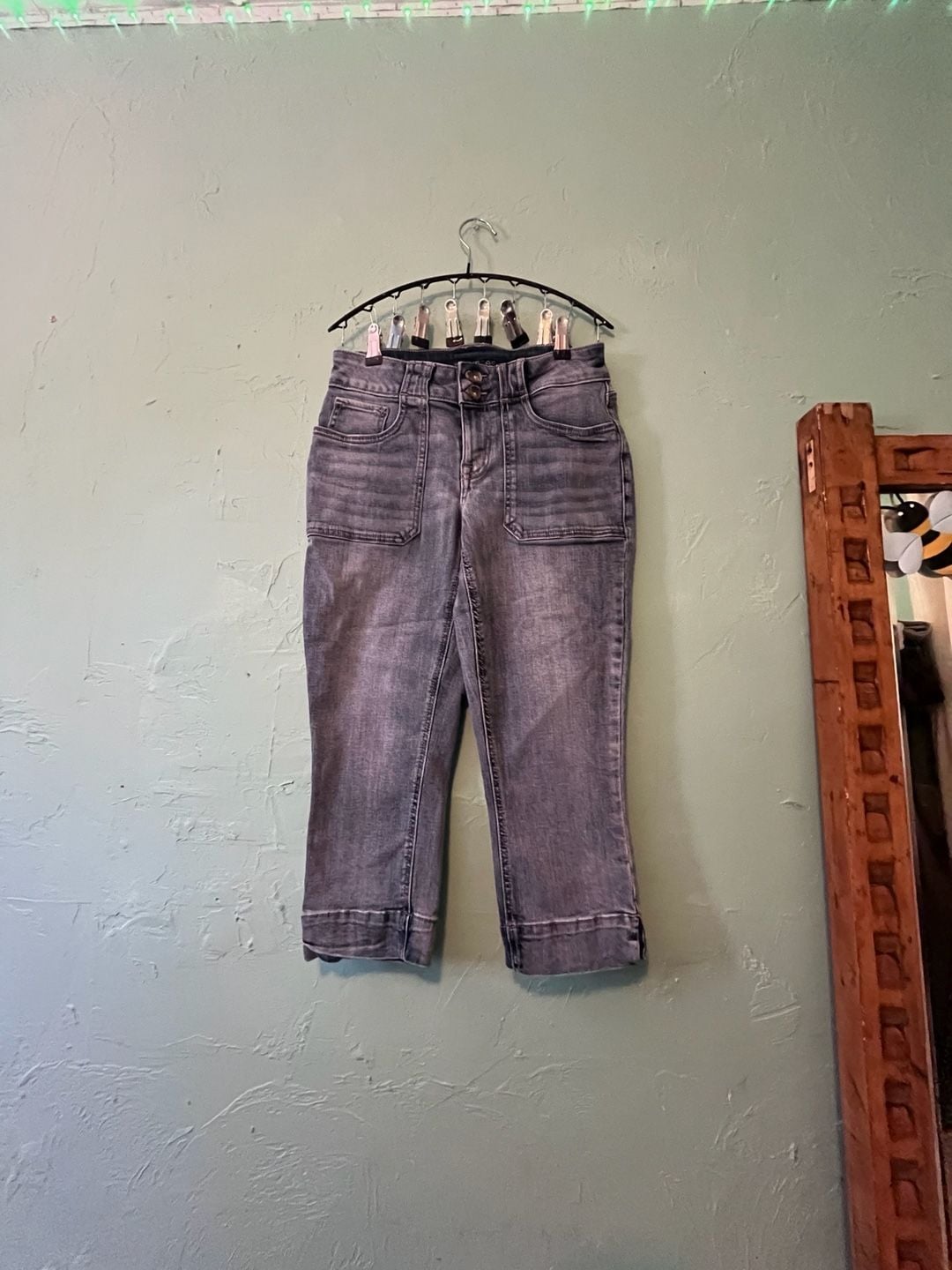Maurices Cropped Jeans Size 4 blue Denim 2
