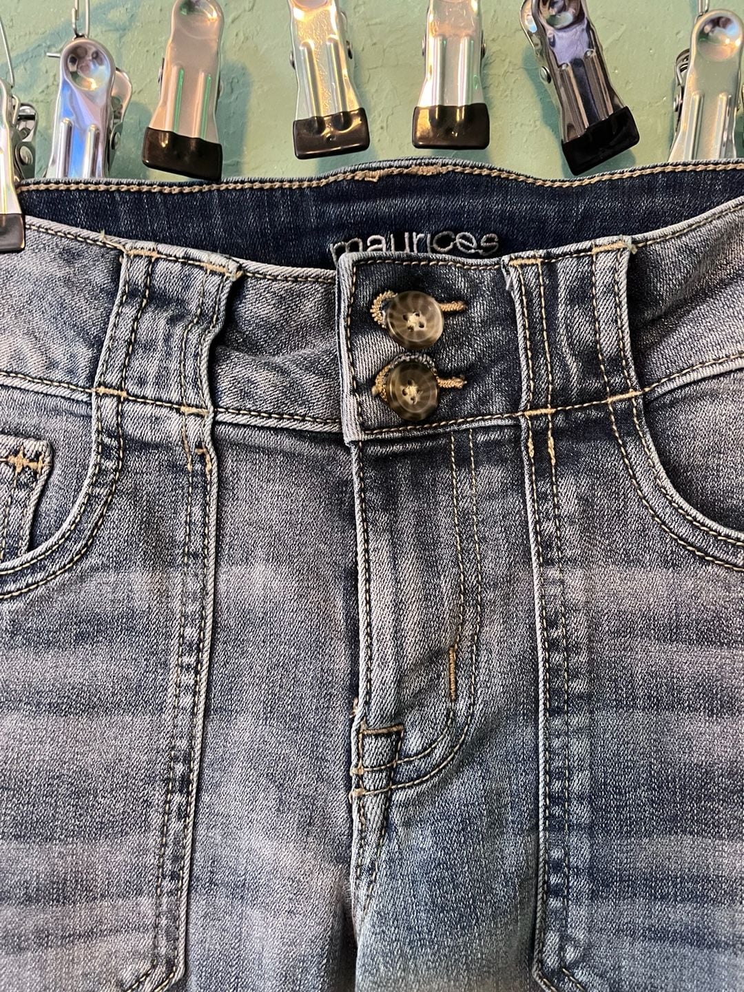 Maurices Cropped Jeans Size 4 blue Denim 4