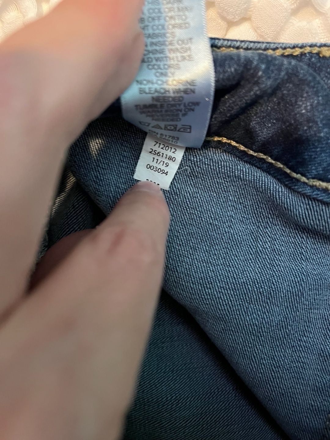Maurices Cropped Jeans Size 4 blue Denim 7