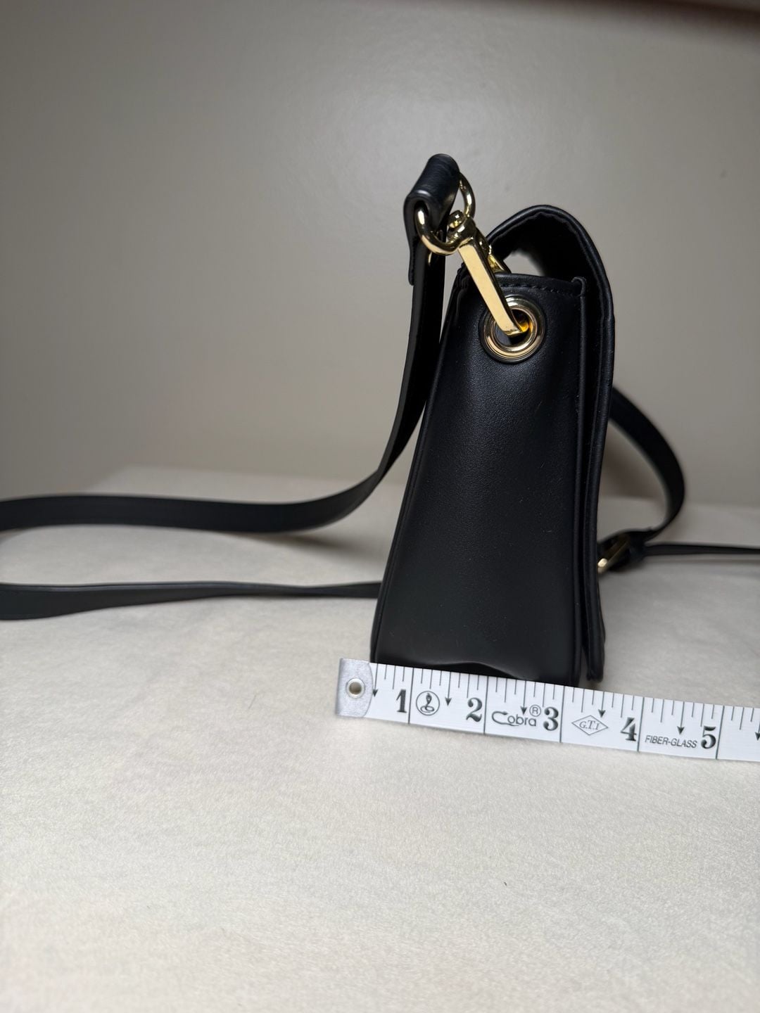 Harrods Black Crossbody Bag Gold Hardware Logo Flap Closure 6