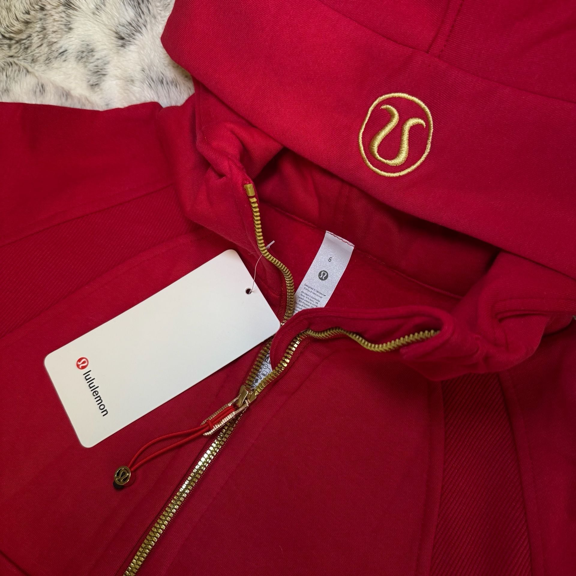 Lululemon Scuba Oversized Full-Zip Hoodie Size 6 Dark Red Gold 5