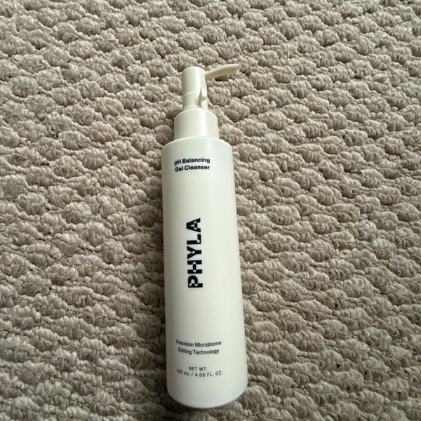 Phyla pH Balancing Gel Cleanser Size 4.05 FL. OZ.
