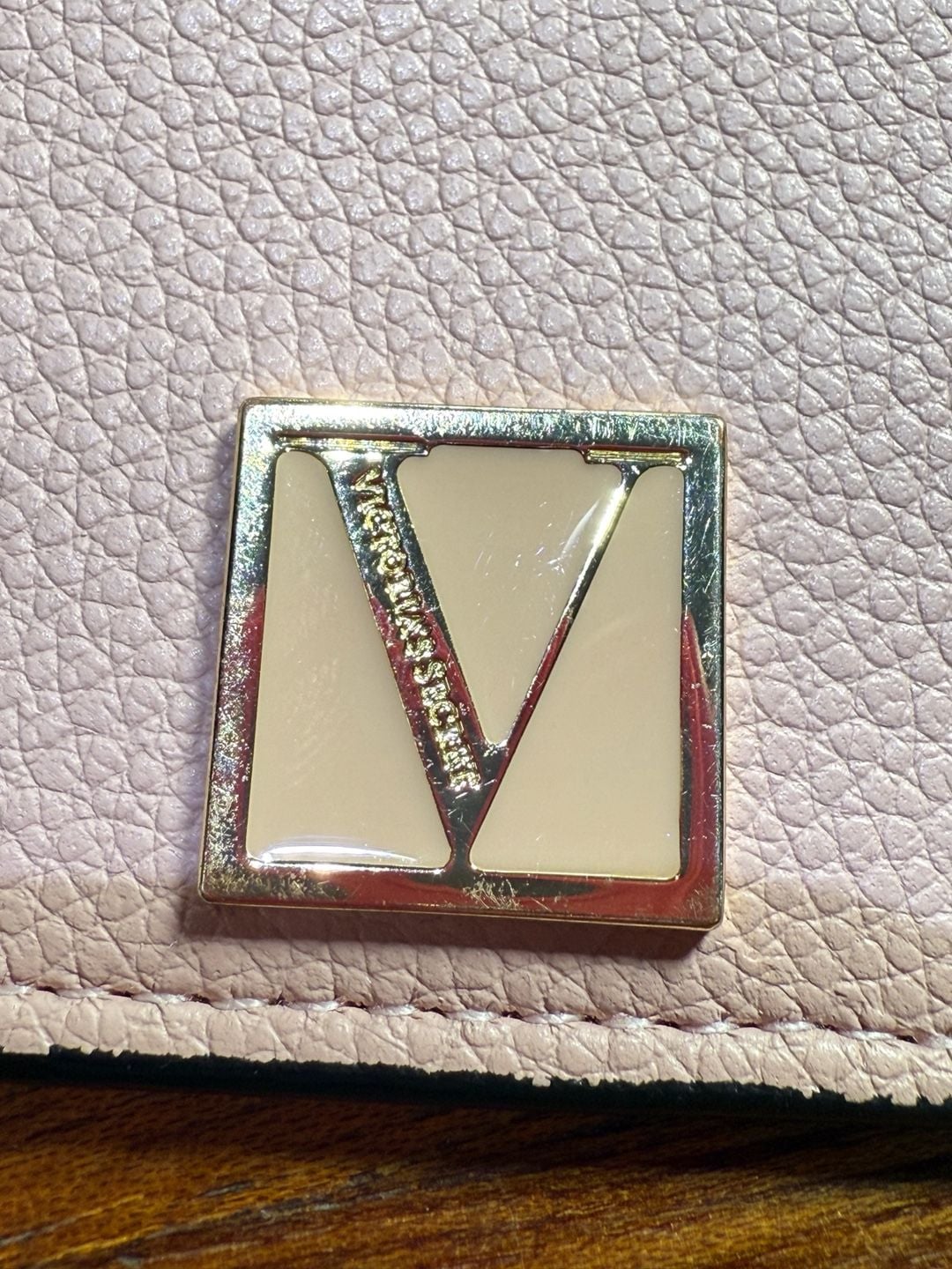 Victorias Secret Signature Stripe Credit Card Case & Coin Wallet Iconic Pink NWT 12