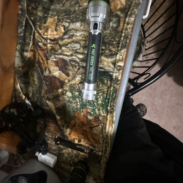 JobSmart Pro Series TAC-3000 Rechargeable LED Flashlight Silver