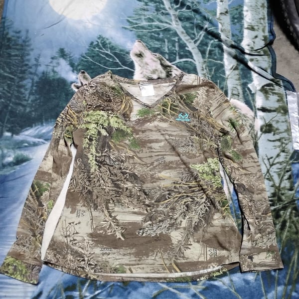 Realtree Max-1 T-Shirt Women's Size XL Brown Green Camouflage Long Sleeve Shirt
