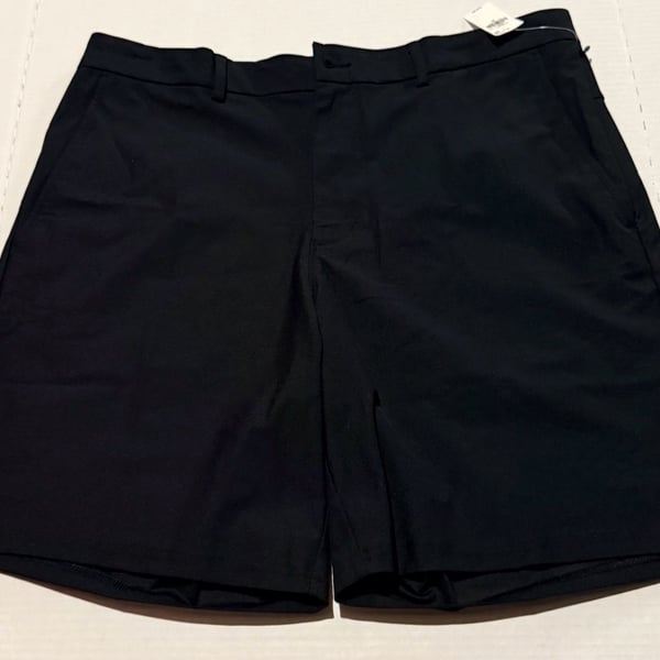 Old Navy Active Tech Hybrid Shorts Size 36 Black 4-Way Stretch