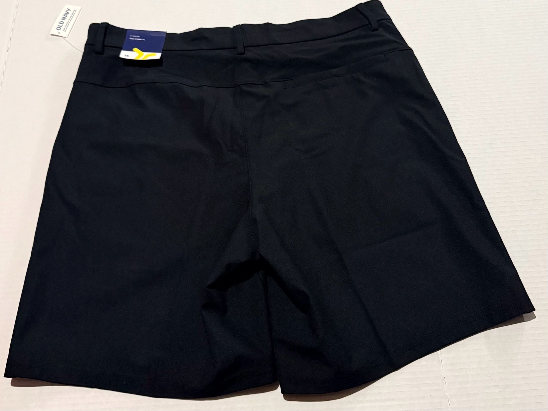 Old Navy Active Tech Hybrid Shorts Size 36 Black 4-Way Stretch 3