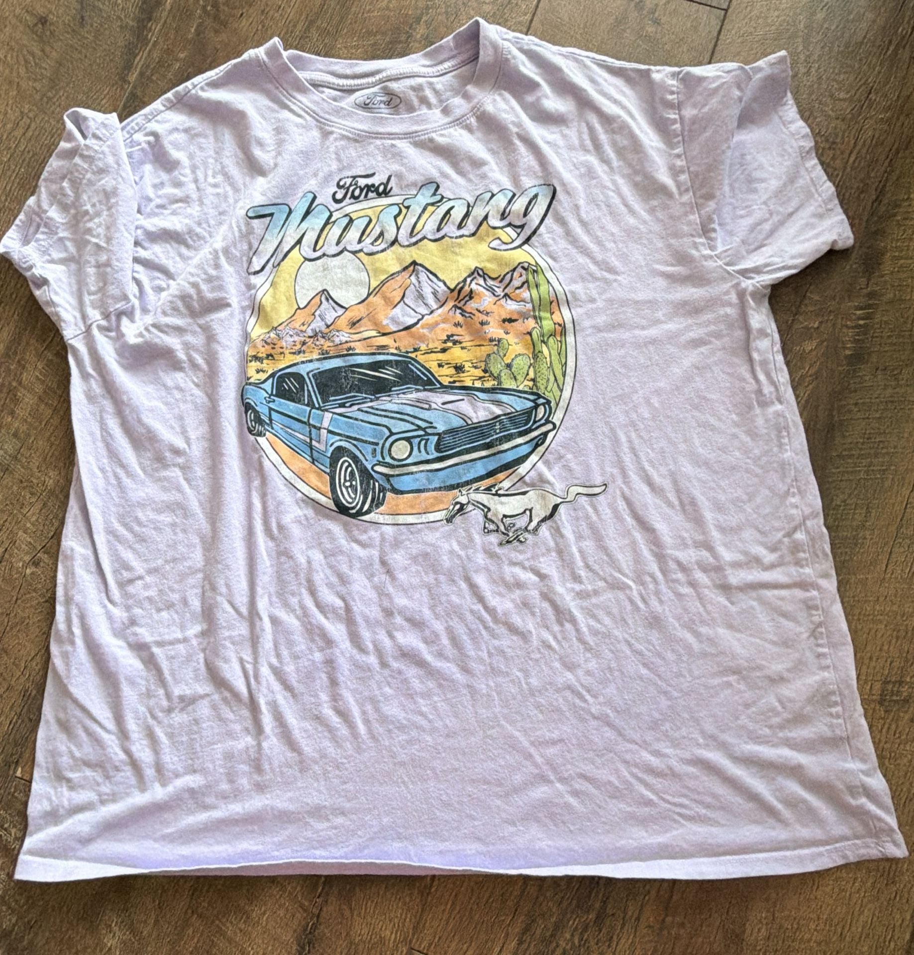 Ford Mustang Graphic T-Shirt Size L Light Purple Desert Car 2