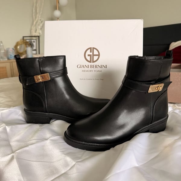 Giani Bernini Becca Buckle Booties Size 8.5M Black Faux Leather