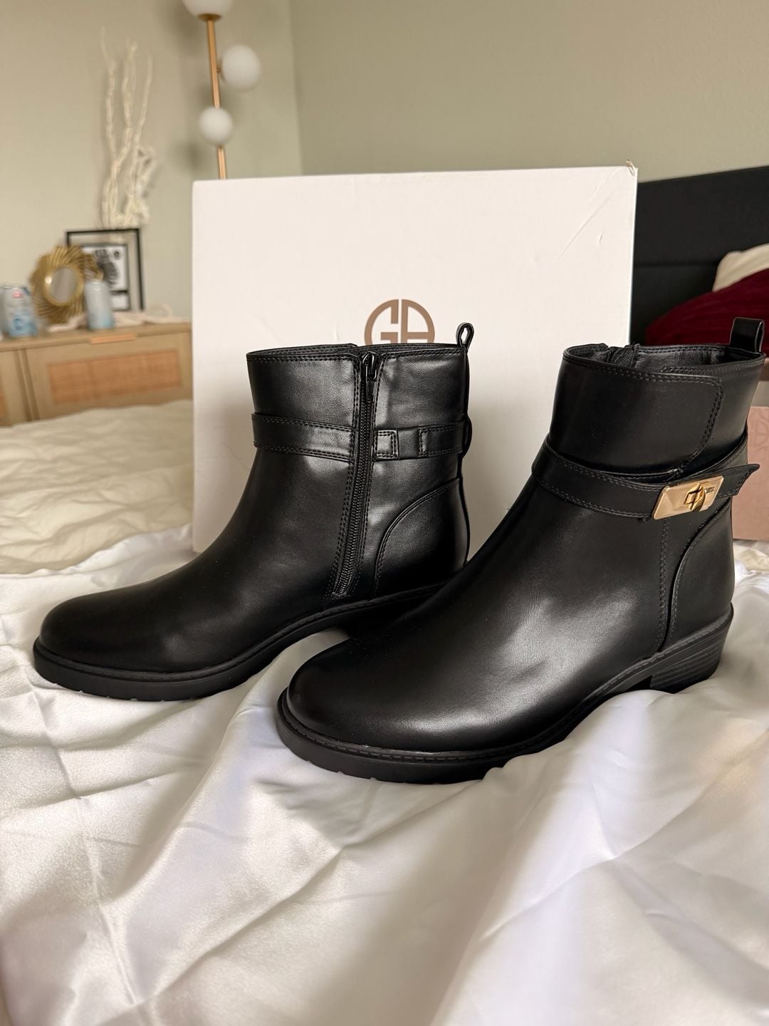 Giani Bernini Becca Buckle Booties Size 8.5M Black Faux Leather 3