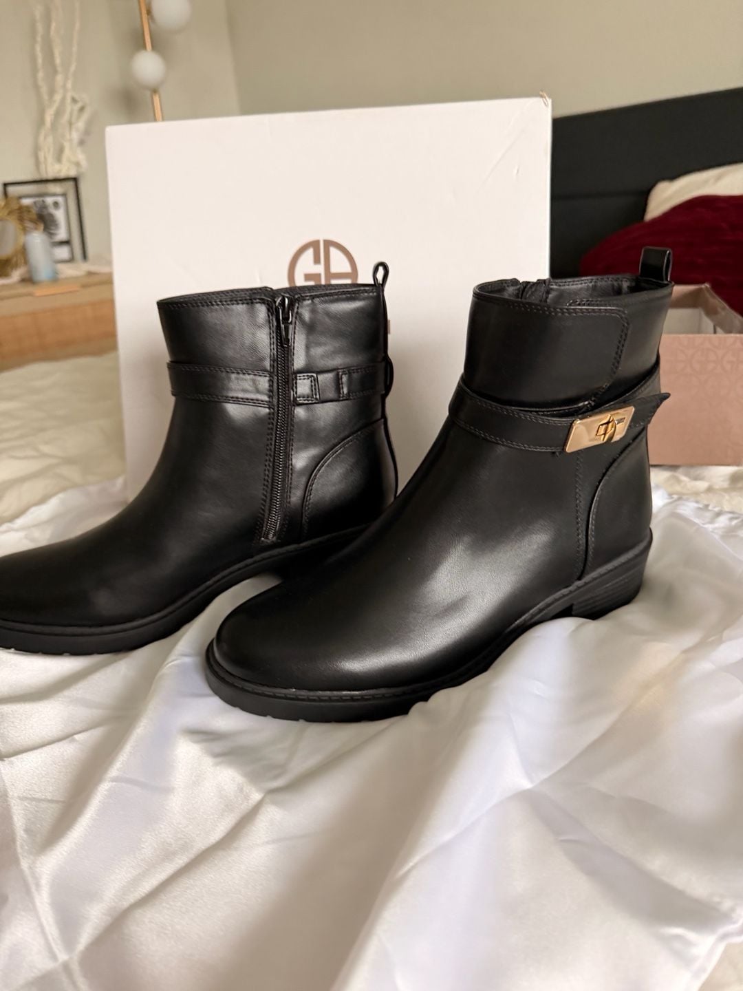 Giani Bernini Becca Buckle Booties Size 8.5M Black Faux Leather 10