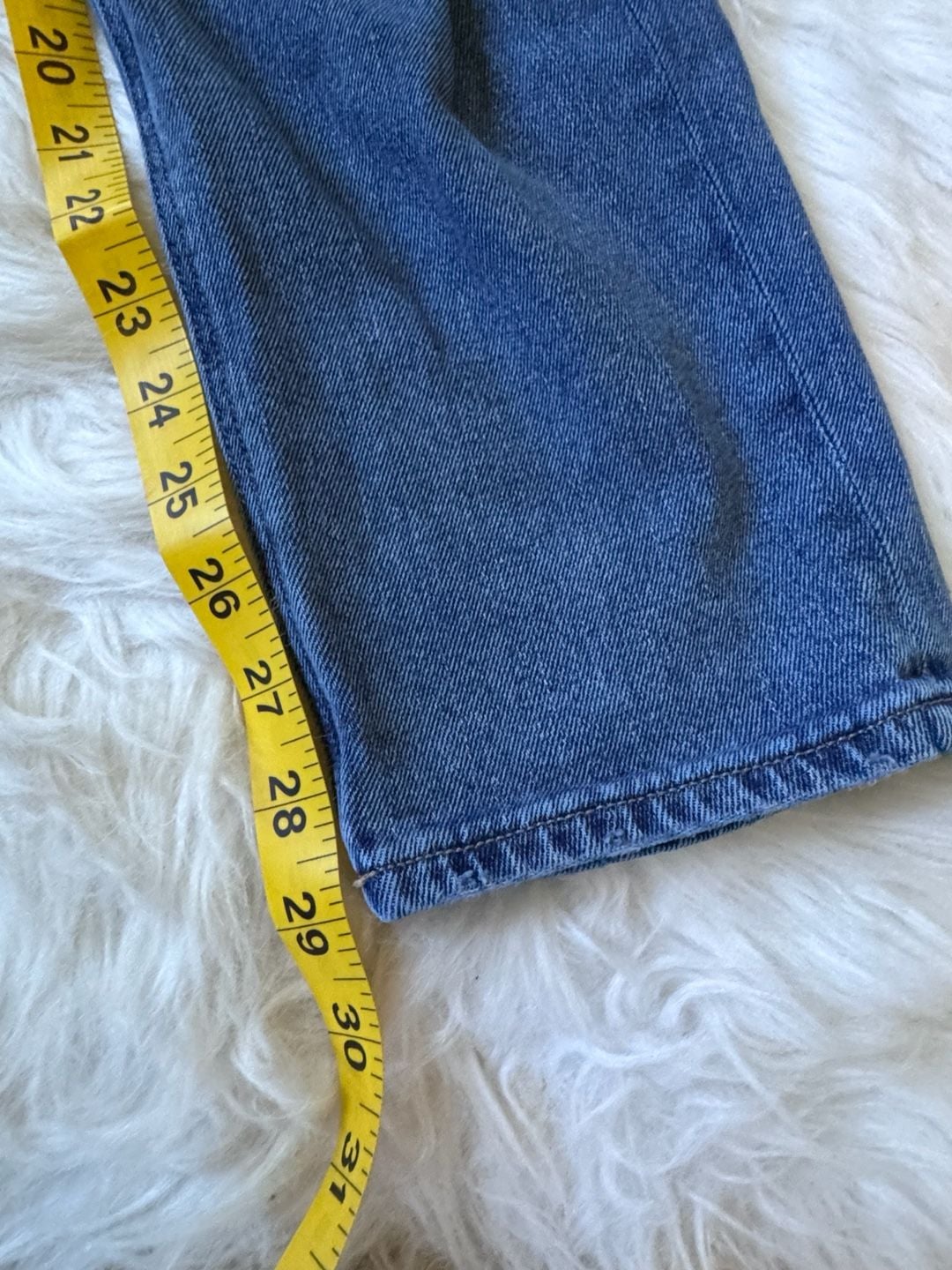American Eagle Stretch Ripped Super High-Waisted Straight Jean Size 6 Blue 11