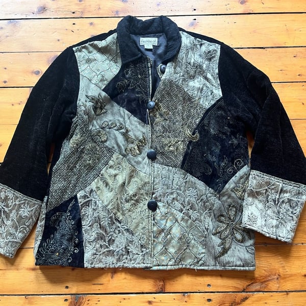 Flashback Patchwork 90s Tapestry Jacket Size XL Black Sage Gold Embellished