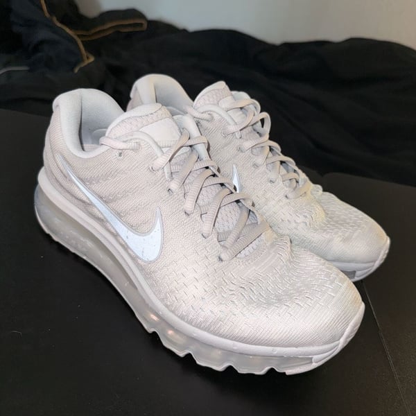Nike Air Max 2017 Size 8 Pure Platinum Running Shoes