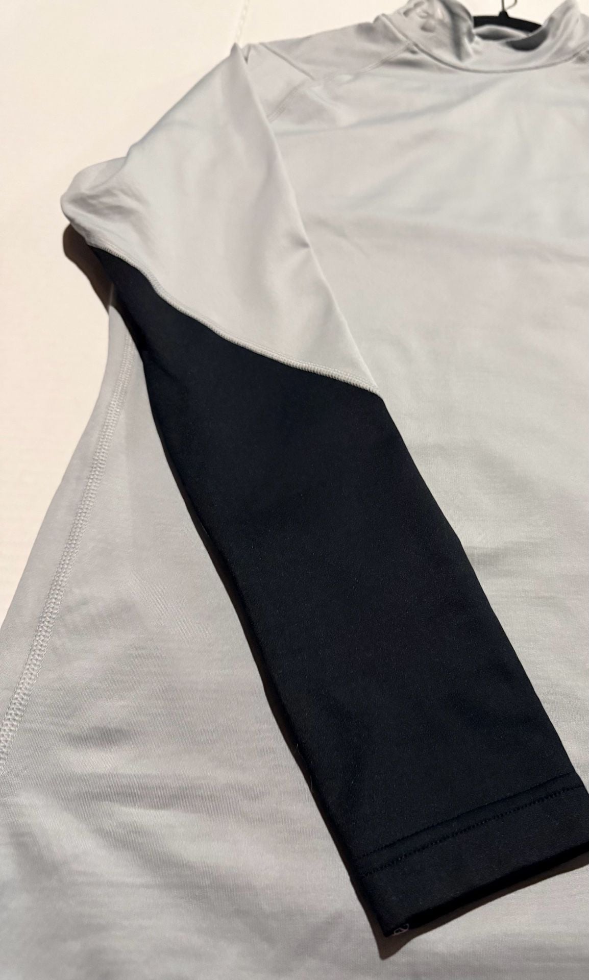 Under Armour ColdGear Infrared Fitted Mock Size M Gray Black Long Sleeve 5
