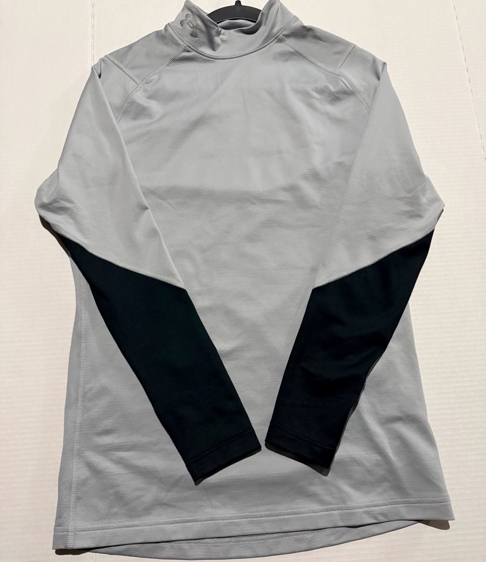 Under Armour ColdGear Infrared Fitted Mock Size M Gray Black Long Sleeve 9