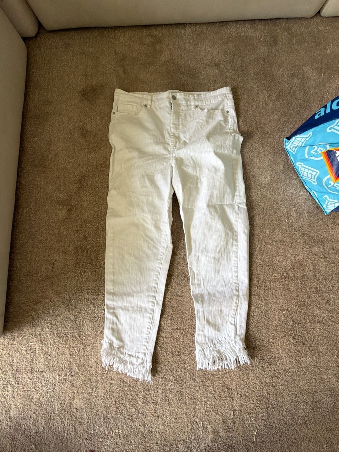 Sofia Jeans by Sofia Vergara Rosa Curvy Ankle Size 18 White Fringe Hem 2