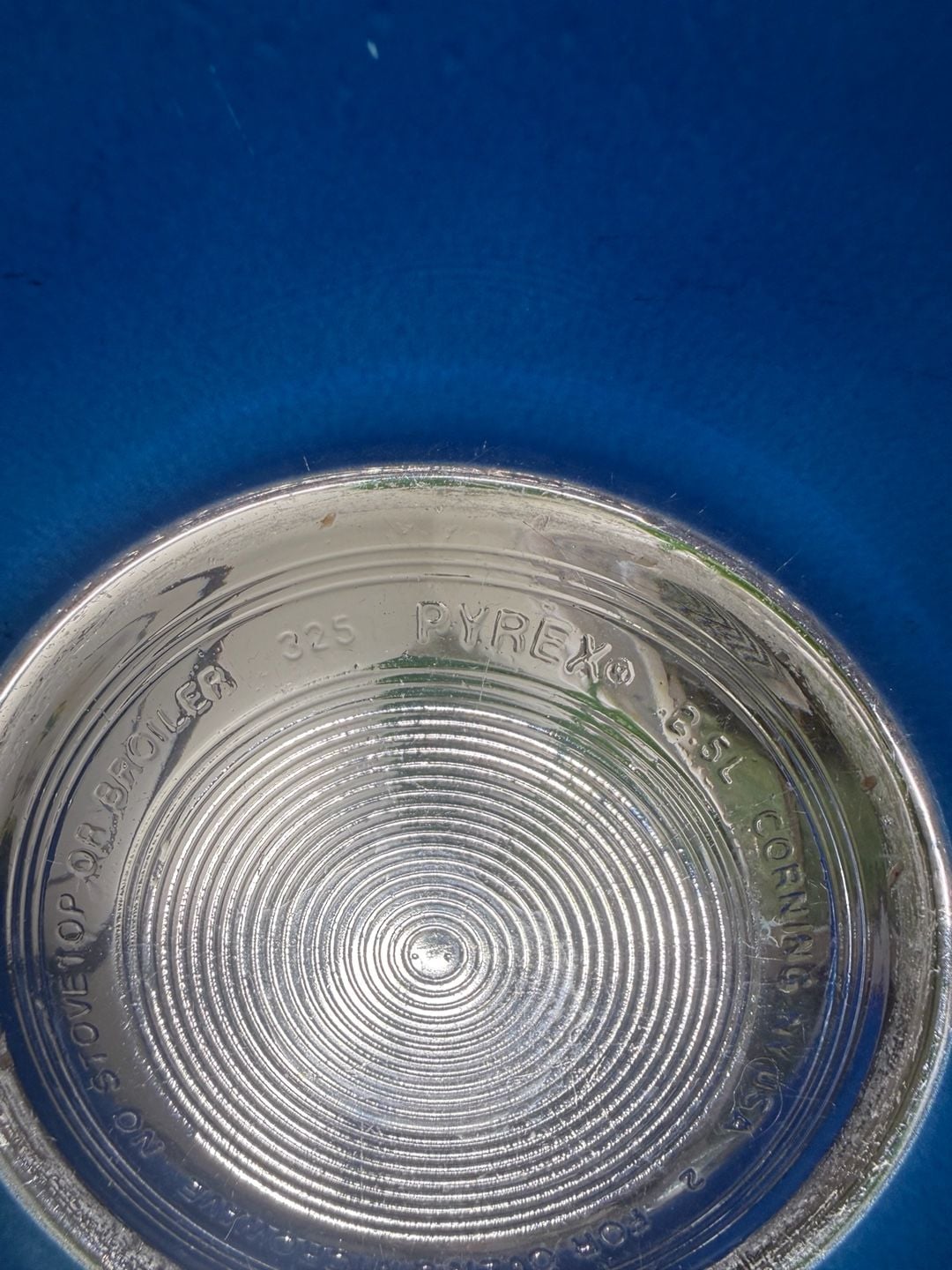 Pyrex Mixing Bowl 325 2.5L Blue Clear Bottom Vintage 3