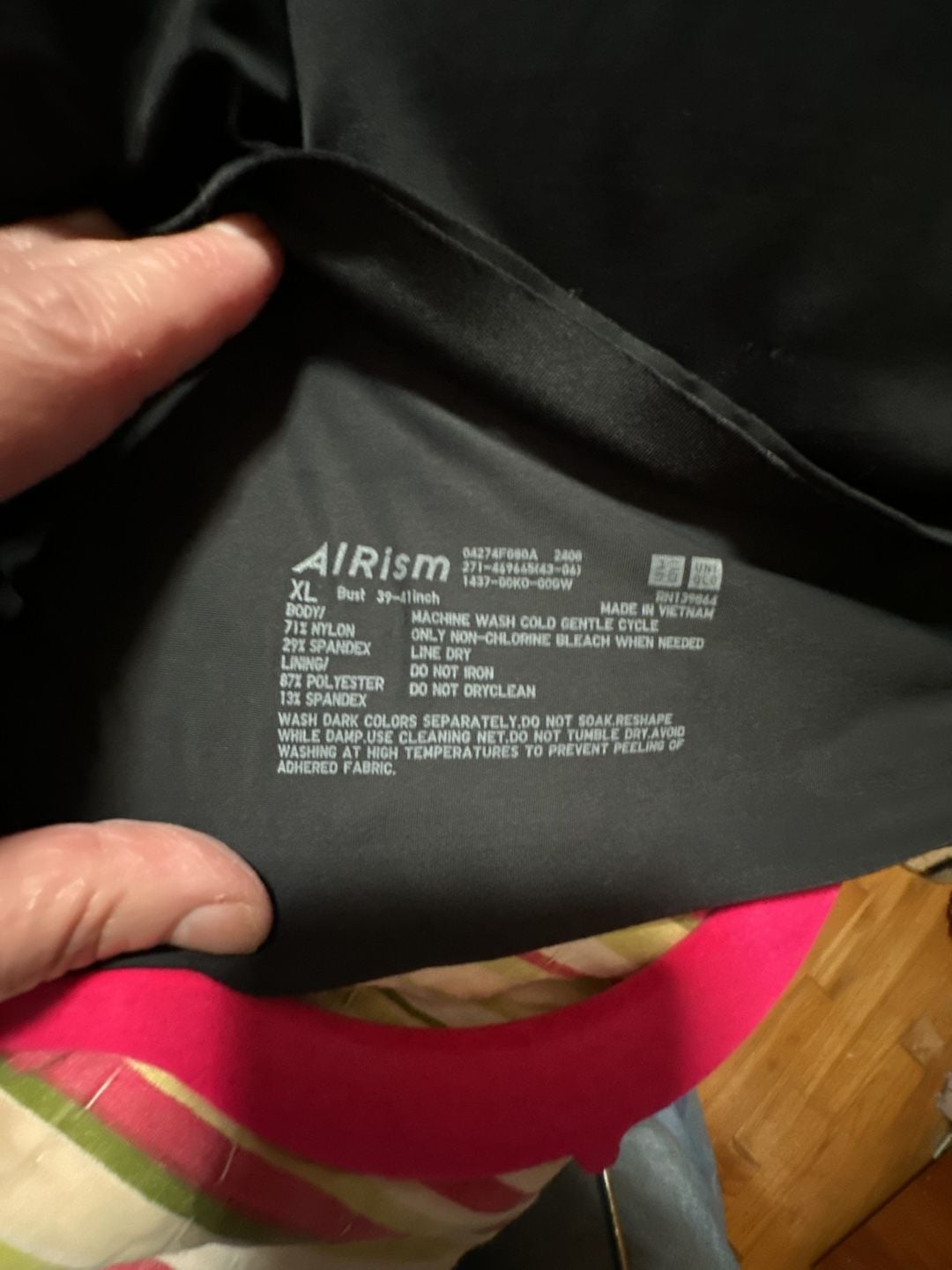 Uniqlo AIRism Seamless Bra Size XL Black Wireless Bralette 3