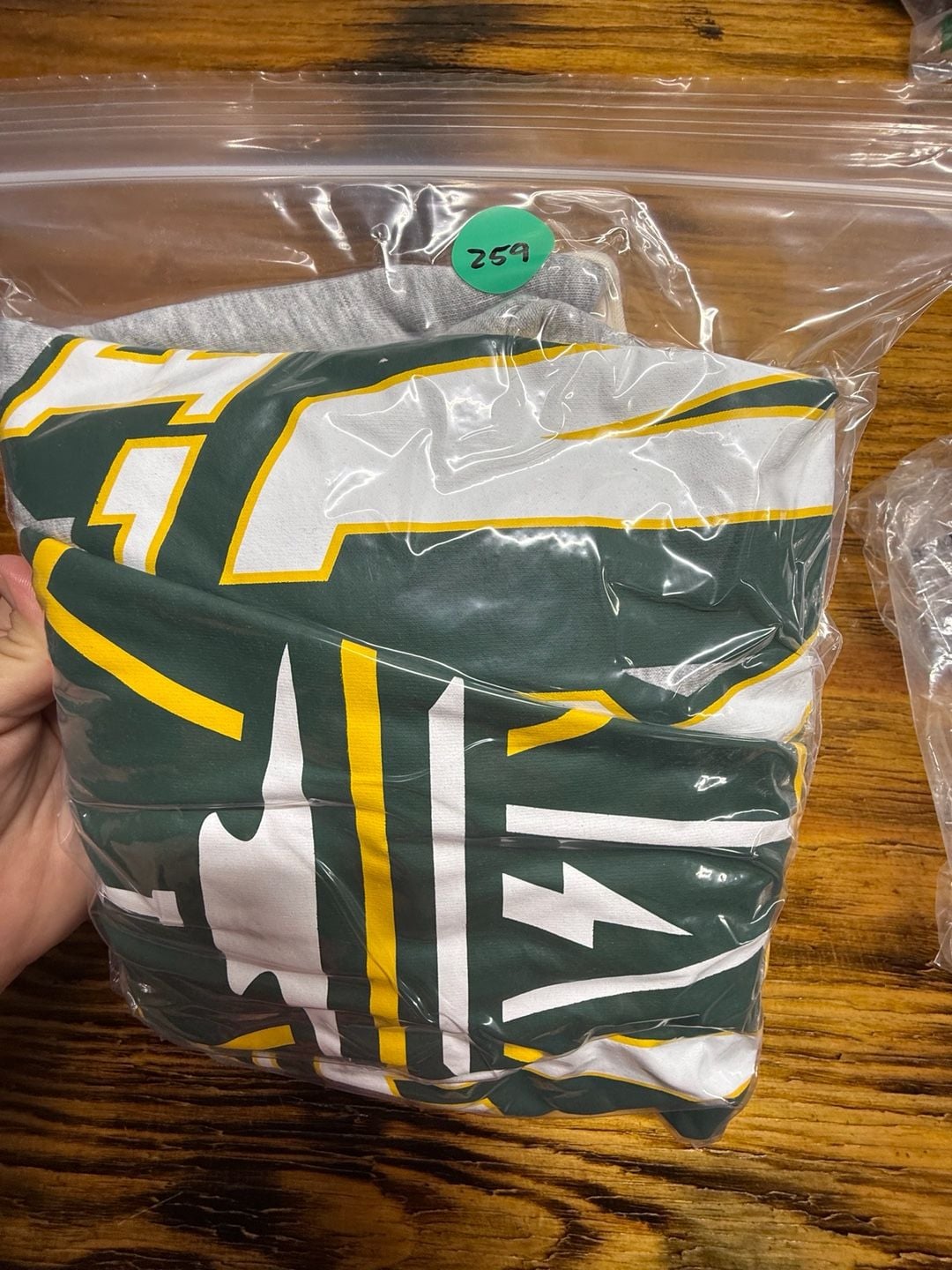 Ultra Game Seattle Storm Sweatshirt Size M Grey WNBA
#gamedaygear#wnba 10